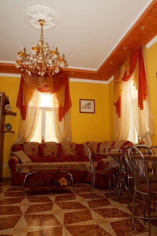 Gostynniy Dvir Hostel Tarnopol Zewnętrze zdjęcie