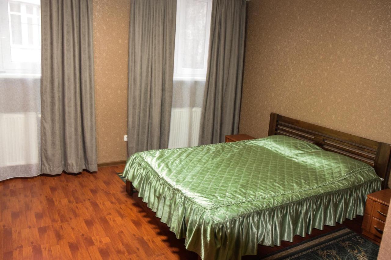 Gostynniy Dvir Hostel Tarnopol Zewnętrze zdjęcie